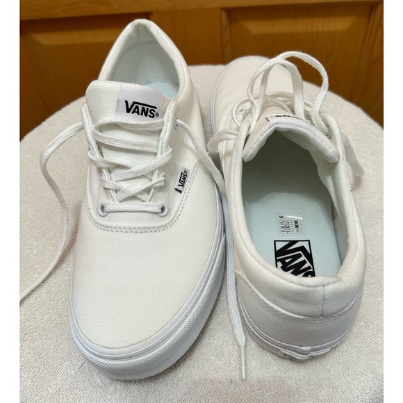 New In Box, VANS Women's White Size 10 Sneaker - Picture 6 of 14